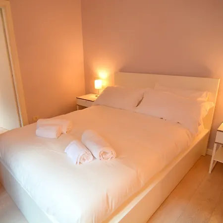 Apartment Ara Pacis Luxury By Caprirooms Rome