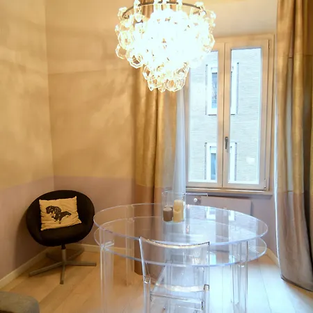 Apartment Ara Pacis Luxury By Caprirooms Rome