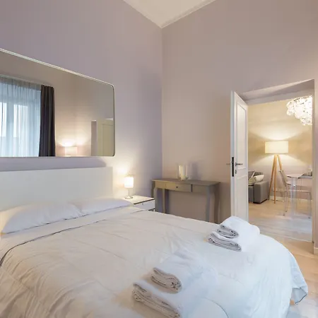 Ara Pacis Luxury By Caprirooms Apartment